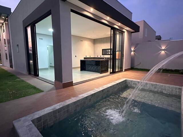 #8 - Casa para Venda em Cuiabá - MT