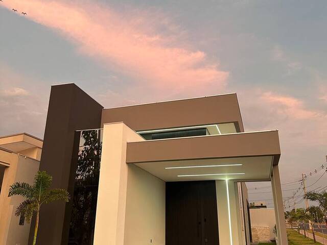 #8 - Casa para Venda em Cuiabá - MT