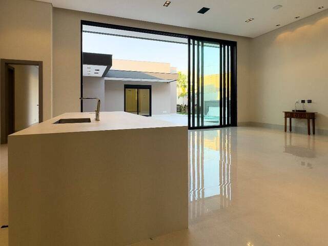 Casa para Venda em Cuiabá - 4